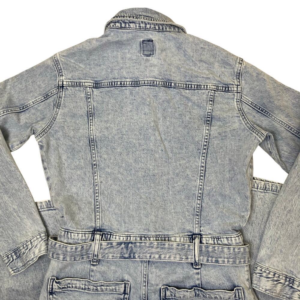 GAP Sz 4 Long Sleeve Belted Denim Jumpsuit Light Wash Indigo 90s Retro Utility - Picture 11 of 16